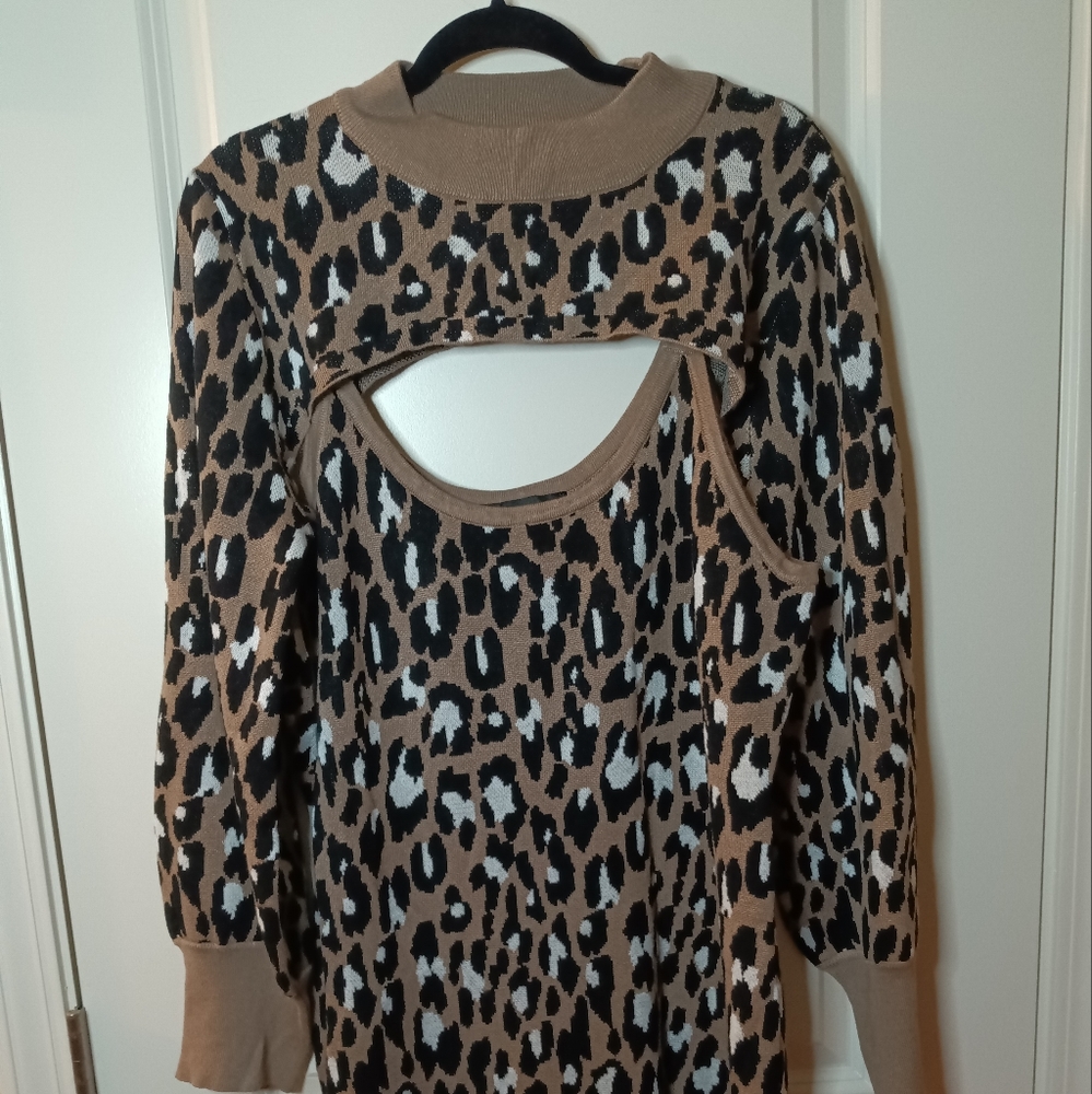 (NWT) Yessss Hunty Sweater Dress!